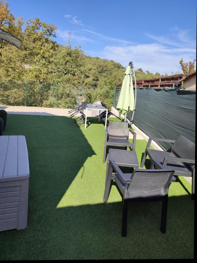 Gattières F1 Avec Un Espace Jardin 아파트 외부 사진